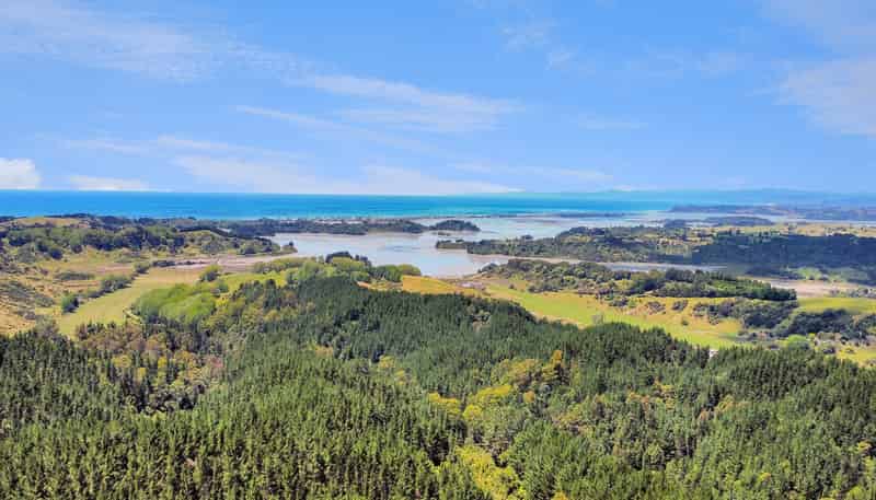 700 Burma Road, Maraetotara