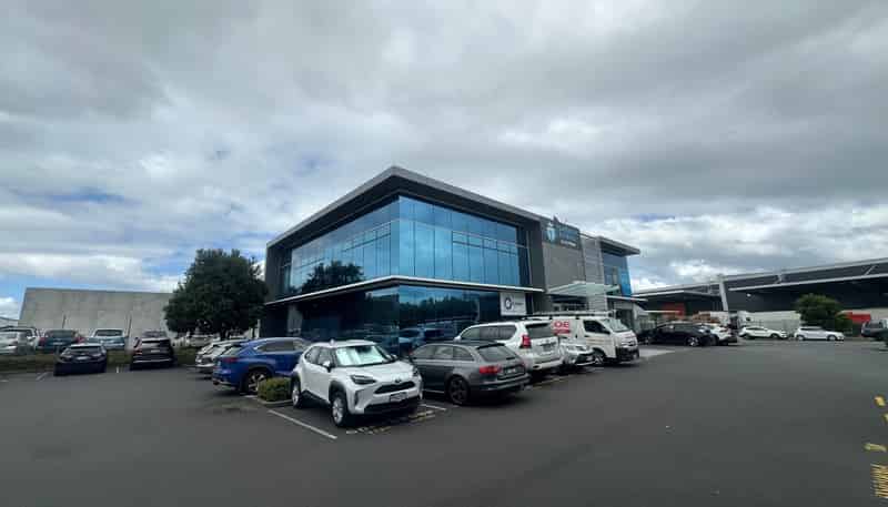 4 Pavilion Drive, Mangere