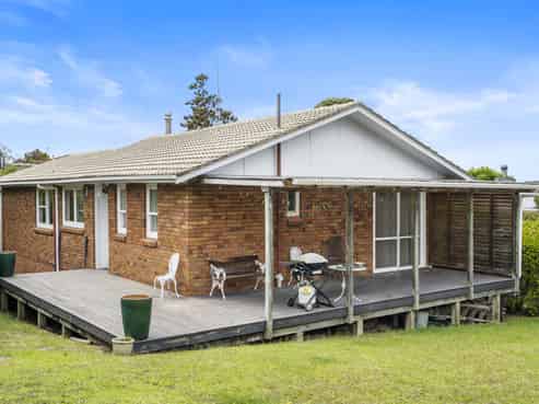 77 La Rosa Street, Green Bay