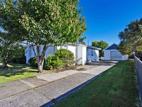 220 Dome Street, Newfield