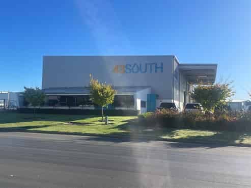 Industrial Warehouse on Airport Campus