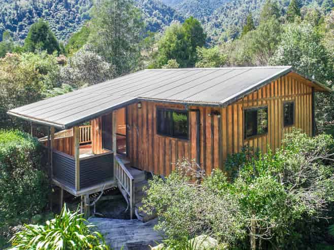 304 Mokihinui Preserve, Seddonville