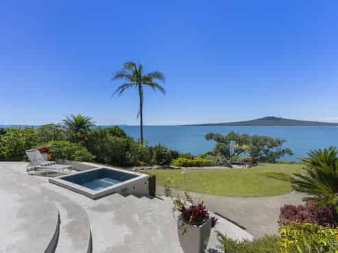 18 Hamana Street, Narrow Neck