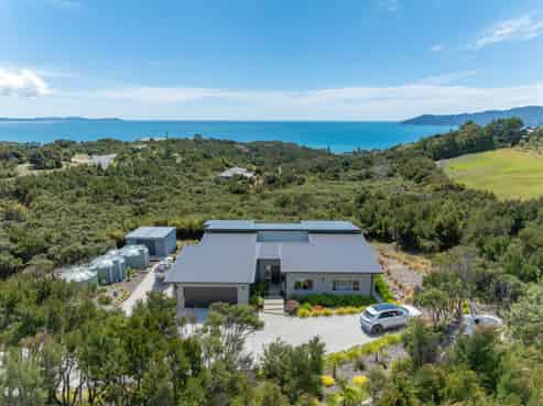 116 Stratford Dr, Cable Bay