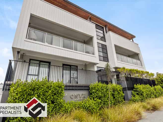 987 Mt Eden Road, Three Kings