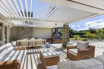 8a Jelas Drive, Riverhead