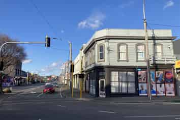 Stand Out Shop on State High One - Basin Reserve