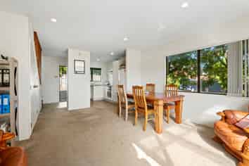 1/44 Fields Parade, Oteha