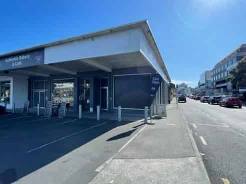 Corner Profile with Carparking in Newmarket