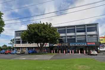 422sqm Retail on Mt. Wellington Highway.