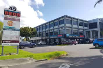 422sqm Retail on Mt. Wellington Highway.