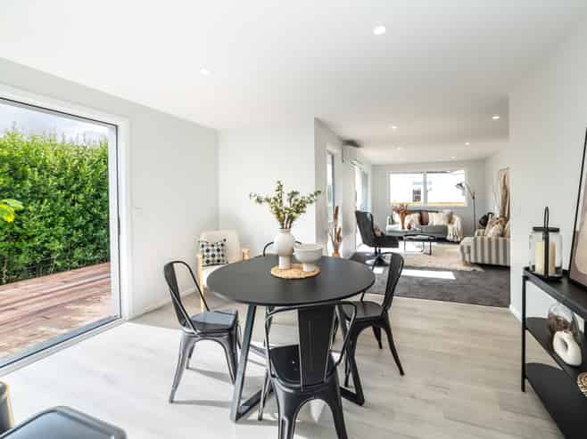 9 Macrocarpa Lane, Carterton