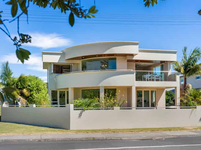 301 Beach Road, Whangamata