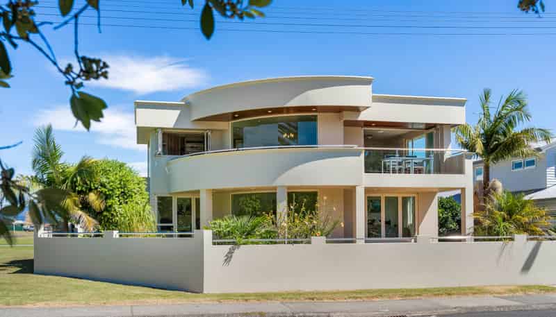 301 Beach Road, Whangamata
