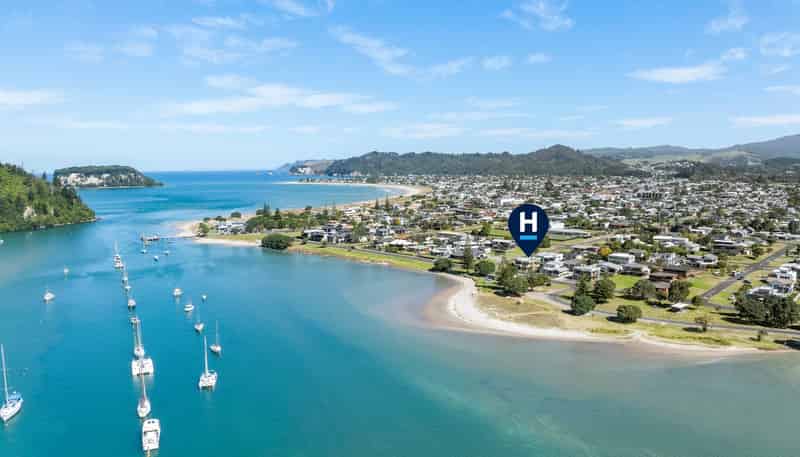 301 Beach Road, Whangamata