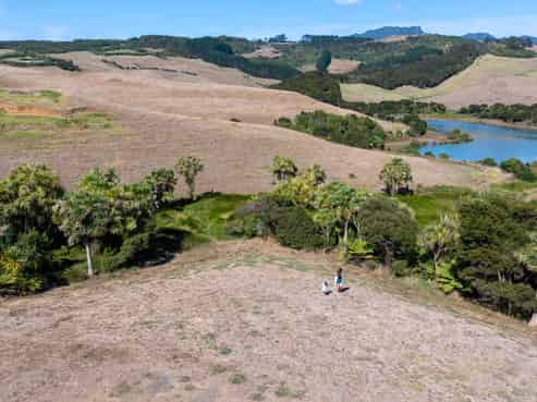 9 Waipatukahu Lane, Raglan