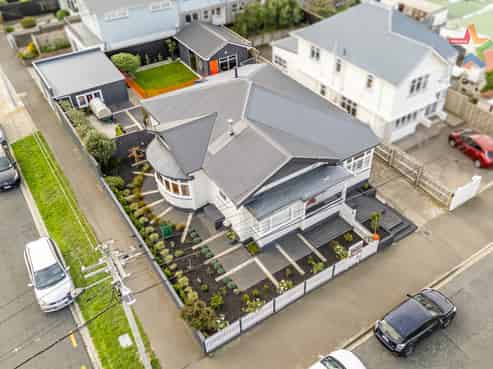 6 Wha Street, Lyall Bay