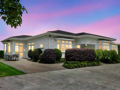  180 Hurndall Street West, Maungaturoto