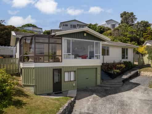 19 Forth Place, Papakowhai