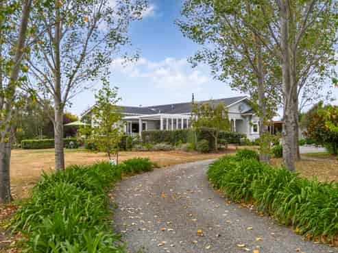 11 Campbell Drive, Martinborough
