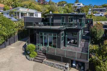 57 Duncansby Road, Stanmore Bay