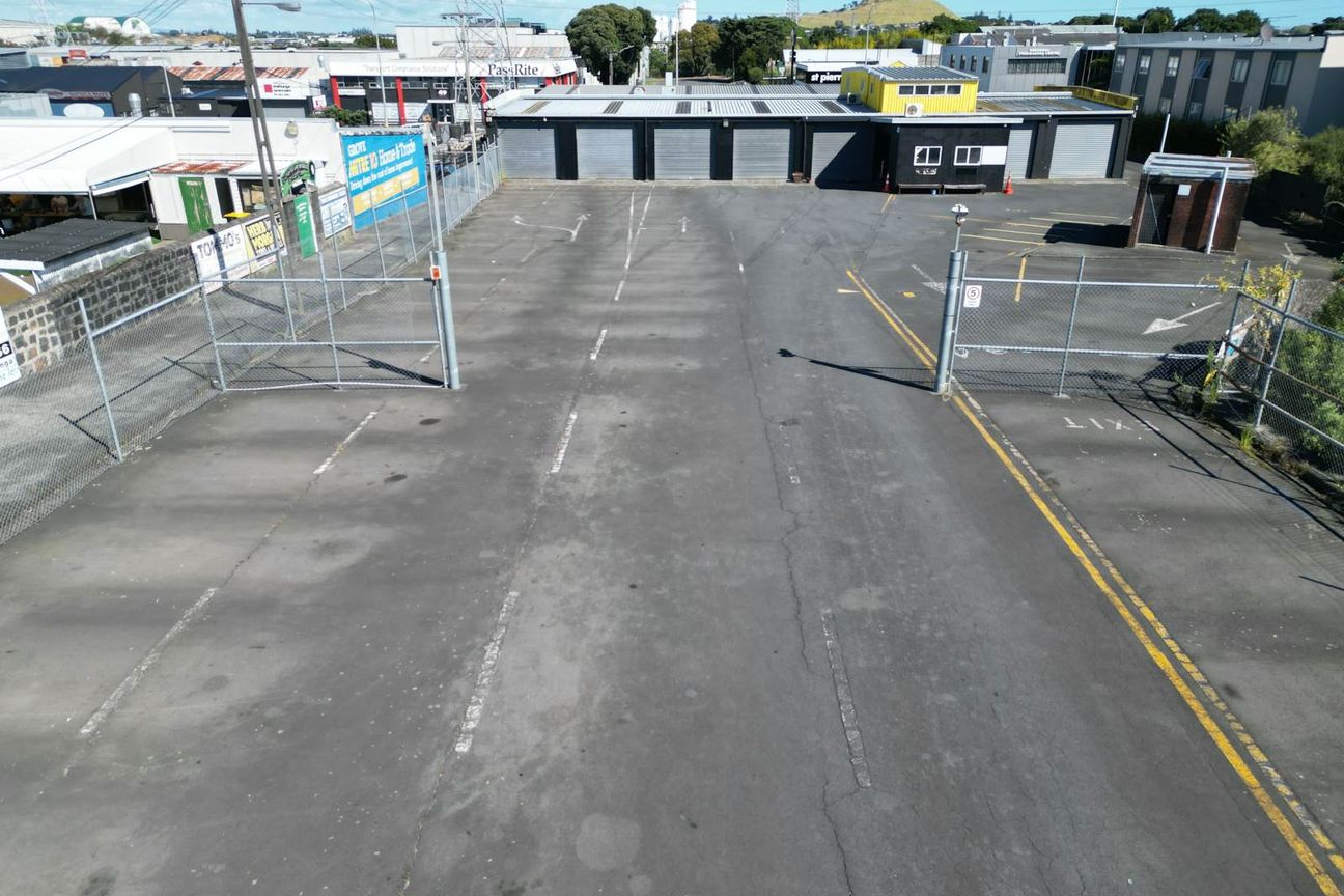 LARGE YARD PLUS WORKSHOP  FLEXIBLE TERMS - Vaade 5