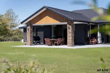 1 Riverside Way, Clevedon