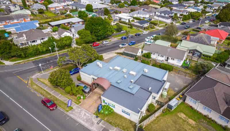 8 Archibald Road, Kelston