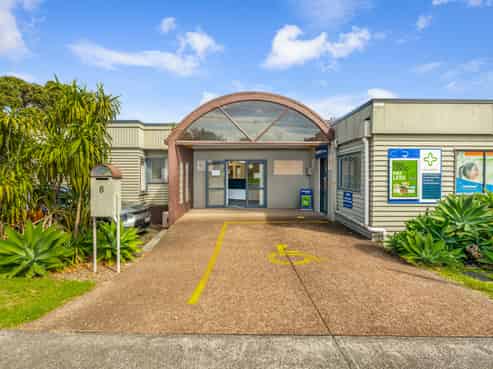 8 Archibald Road, Kelston