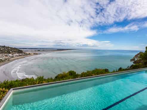 111 Scarborough Road, Scarborough