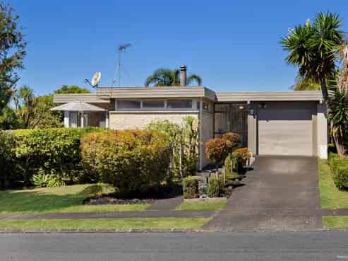 4 Olena Avenue, Sunnyhills