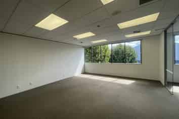 Quality Ormiston Office