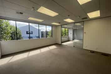 Quality Ormiston Office