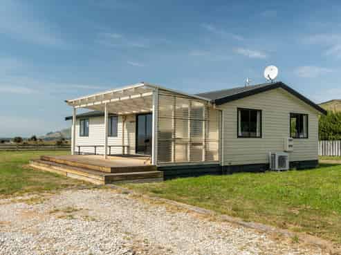 591B Waimea Valley Road, Mandeville