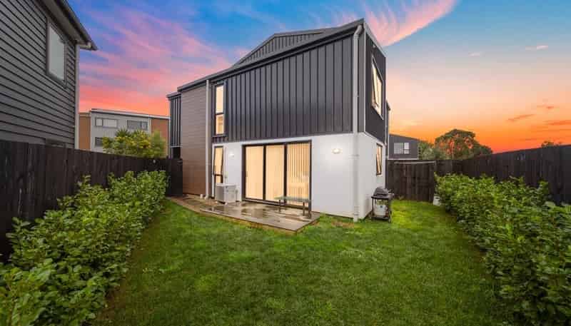 49 Marumaru Lane, Manurewa