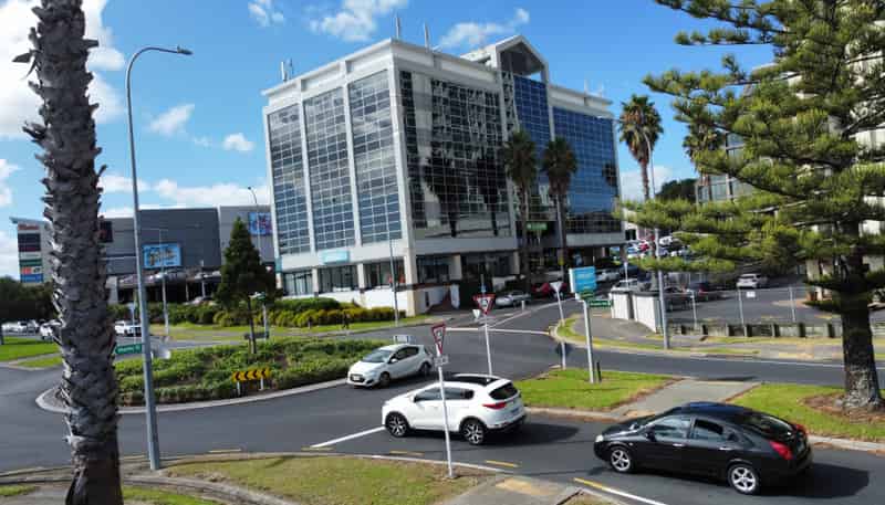 Pt Level 1/15 Osterley Way, Manukau