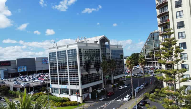 Pt Level 2/15 Osterley Way, Manukau