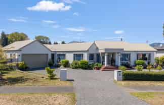 2 Vaucluse Drive, Nukuhau