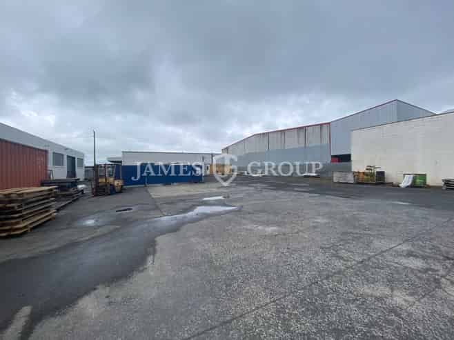 1,138sqm Warehouse + 2,328sqm Yard