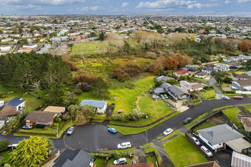 For Sale: Rare Investment Opportunity at 15 Glenmary Place, Papatoetoe, Auckland - Ansicht 2