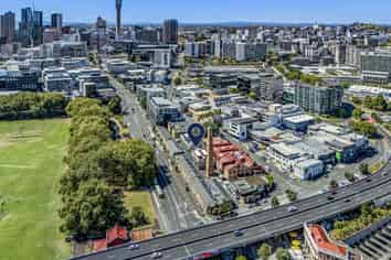 CBD Victoria Quarter Office, Occupy or Invest!