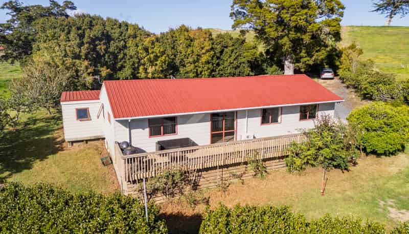 6377 State Highway 1, Pakaraka