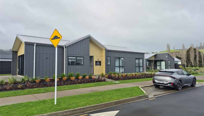   33 MATAIKOKAKO LOOP, Kawakawa Bay