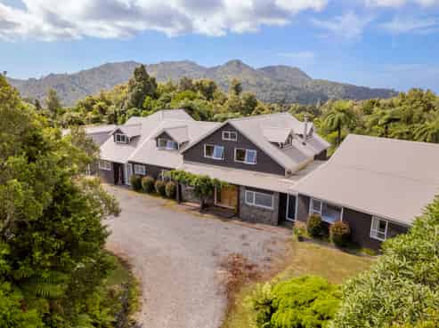 575 Upper Pitone Road, New Plymouth Central