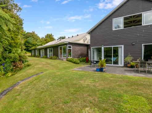 575 Upper Pitone Road, New Plymouth Central