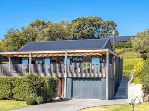 30 Moa Avenue, Oneroa