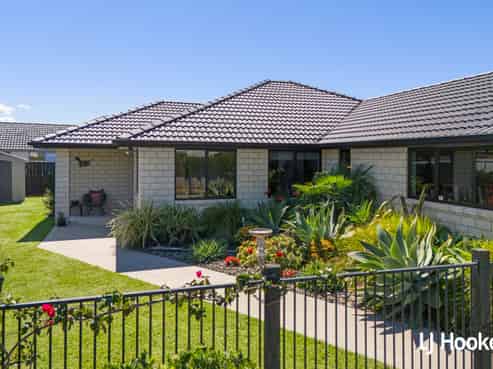 14 Reel Road, Athenree