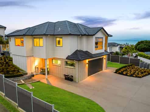 32 Manhattan Rise, Orewa
