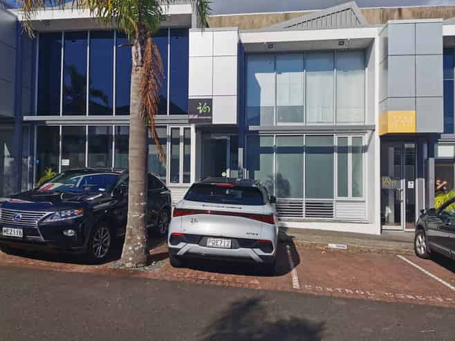 Premium New York loft-style office