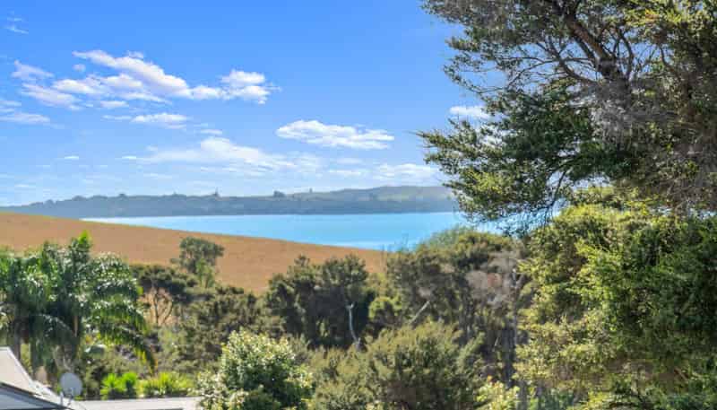 35 Te Puru Drive, Maraetai